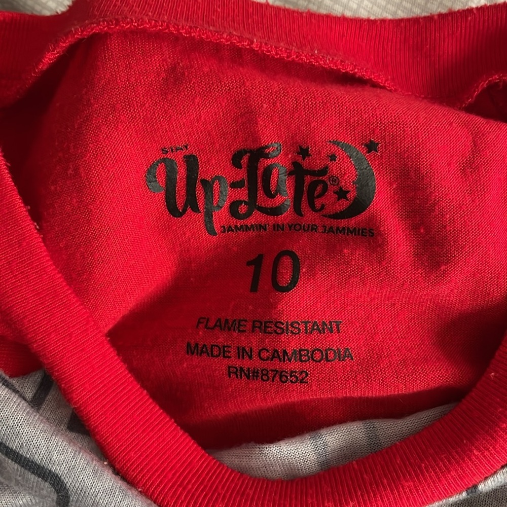 3 piece boys pajamas size 10 - Picture 3 of 5